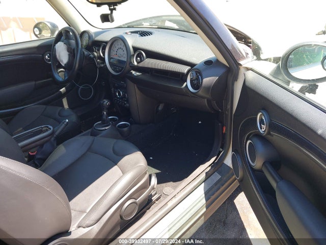2013 MINI CLUBMAN WMWZG3C57DTY39768 Photo 4