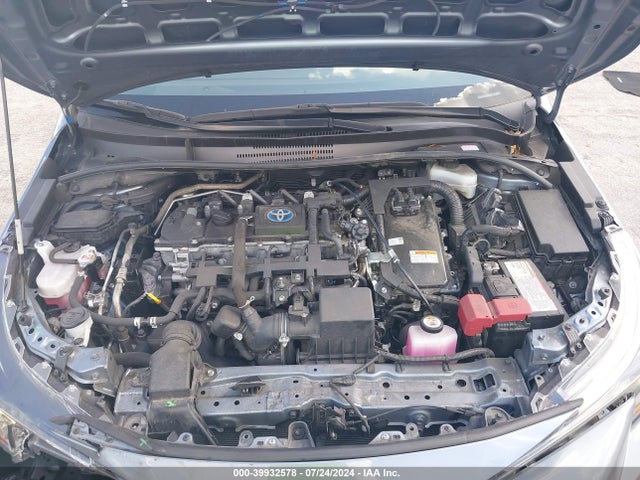 Toyota Corolla Hybrid Le 2022 JTDEAMDE4N3000461 Image 10