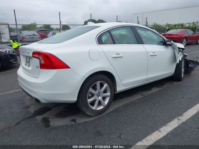 YV126MFKXG2394462 Volvo S60 T5 Drive-e Premier