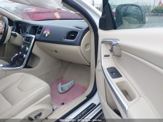 YV126MFKXG2394462 Volvo S60 T5 Drive-e Premier