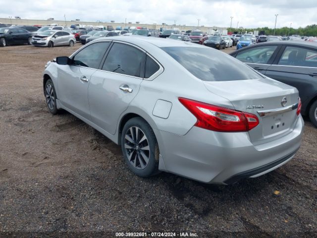2017 NISSAN ALTIMA 1N4AL3AP1HC132144 Photo 2