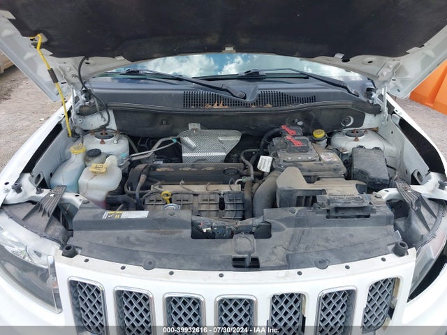 1C4NJCEA2HD125804 Jeep Compass High Altitude Fwd