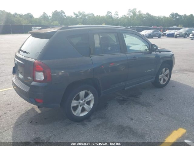 1C4NJDEB9ED689069 Jeep Compass Latitude