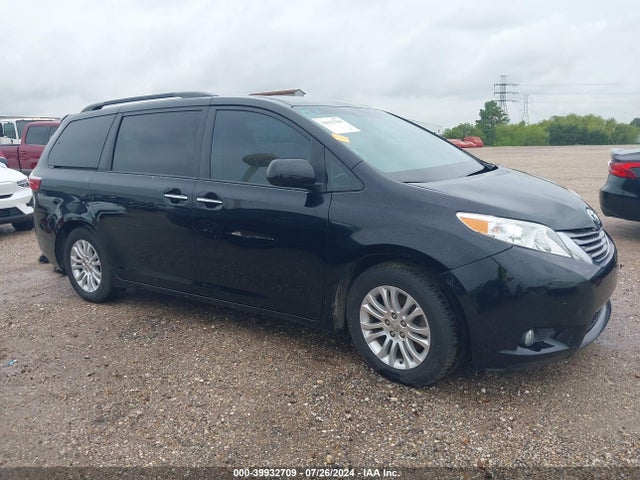 Toyota Sienna Xle 8 Passenger 2016 5TDYK3DC5GS696834 головне зображення