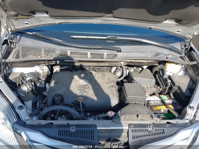 Toyota Sienna Le 8 Passenger 2017 5TDKZ3DC7HS884841 Image 10
