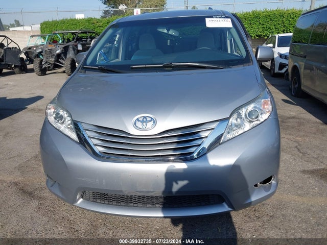 Toyota Sienna Le 8 Passenger 2017 5TDKZ3DC7HS884841 Image 11