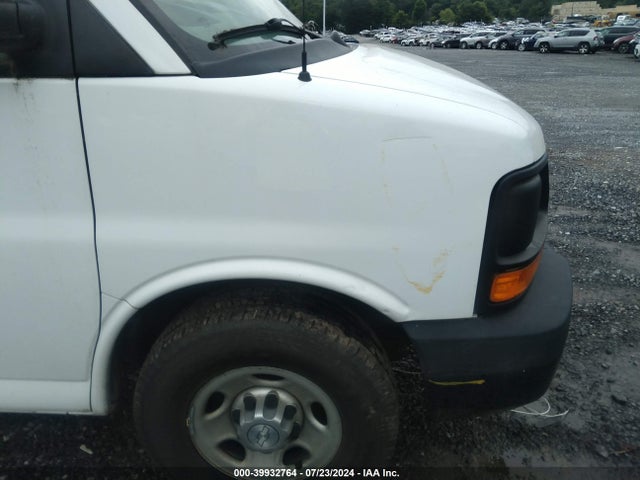 Chevrolet Express 2500 Work Van 2014 1GCWGFCA1E1206751 Image 15
