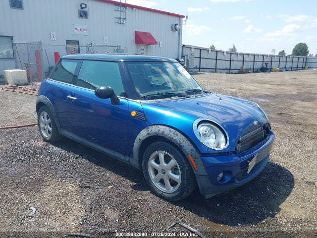 2007 MINI COOPER WMWMF33547TL68356 Photo 0