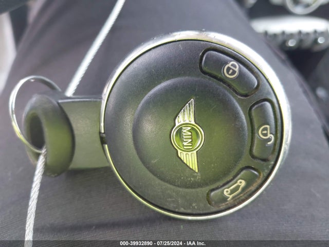 2007 MINI COOPER WMWMF33547TL68356 Photo 10