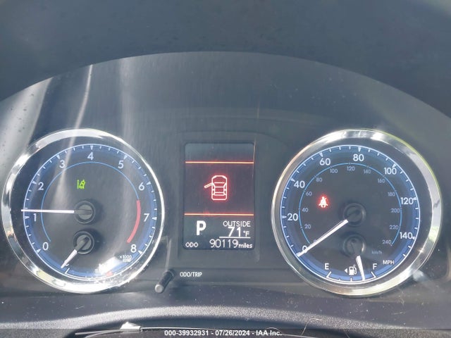 Toyota COROLLA LE 2018 2T1BURHE0JC034190 Image 7