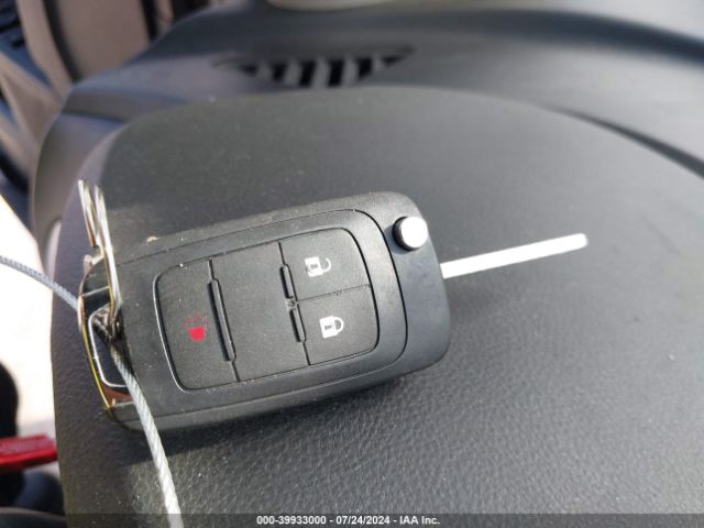 2GNALAEK5F1103818 Chevrolet EQUINOX LS