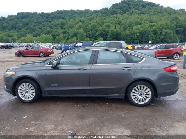 3FA6P0PUXGR256371 Ford Fusion Energi Se Luxury