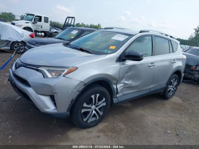 2T3BFREV7HW598319 Toyota RAV4 LE