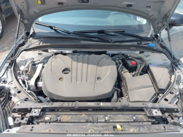 7JRL12FL6RG296140 Volvo S60 B5 Plus Dark Theme