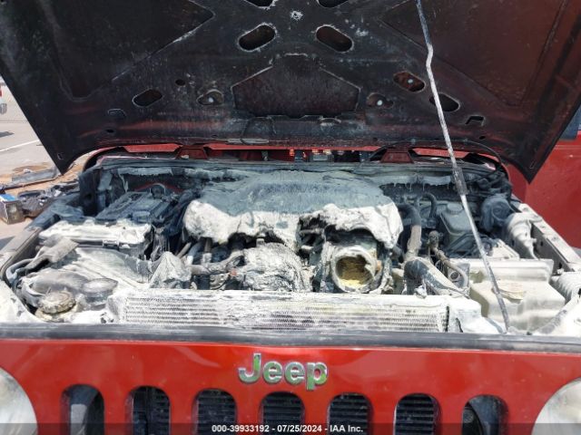 1C4BJWDG0EL216954 Jeep Wrangler Unlimited Sport