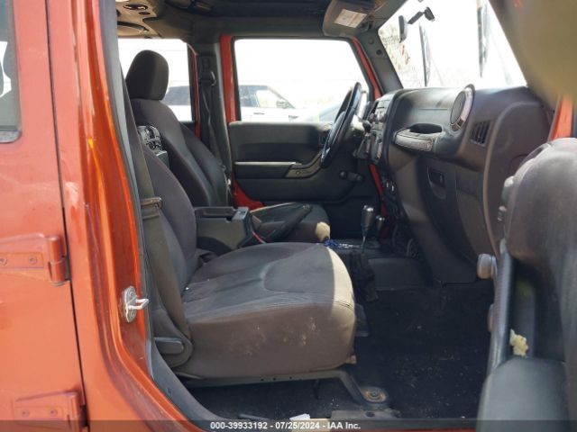 1C4BJWDG0EL216954 Jeep Wrangler Unlimited Sport