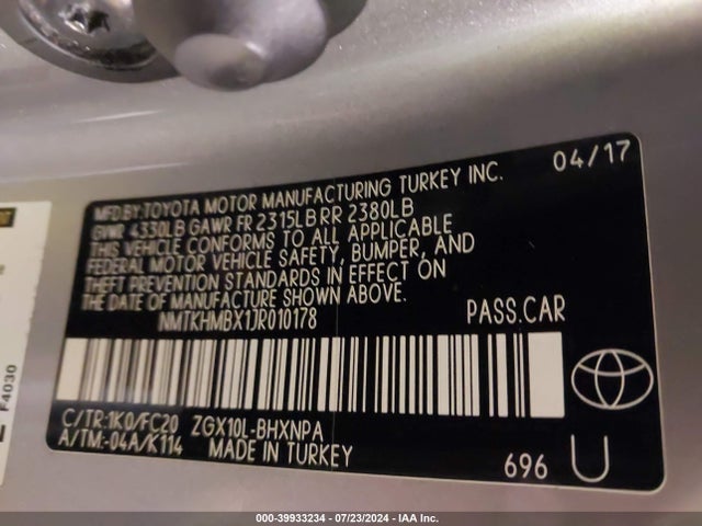 Toyota C-HR XLE 2018 NMTKHMBX1JR010178 Image 9