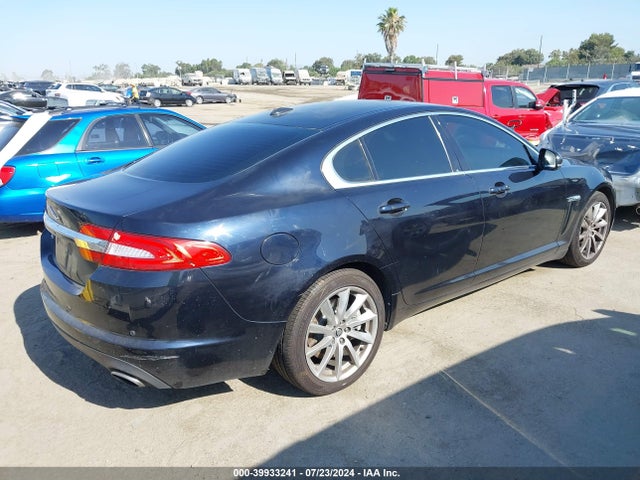 2012 JAGUAR XF SAJWA0FBXCLS36238 Photo 3