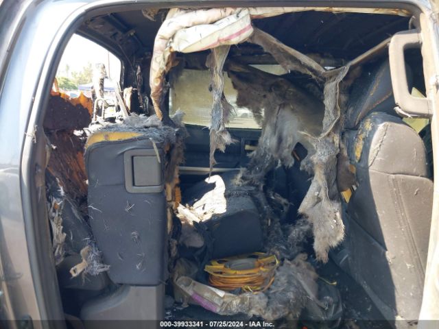 5TFEY5F18GX211217 Toyota Tundra Sr5 5.7l V8