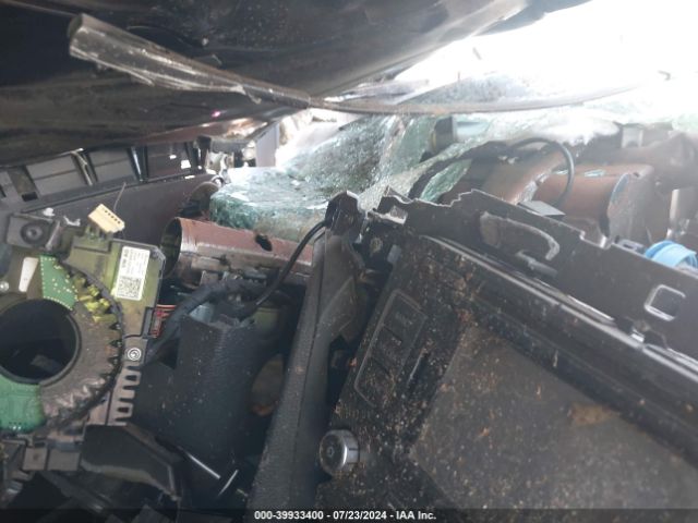 1VWBT7A33FC053247 Volkswagen PASSAT SE