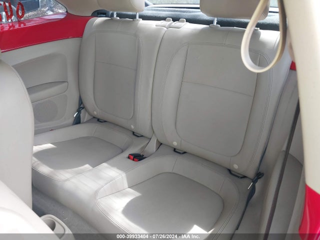 Volkswagen Beetle 2014 3VWJP7AT4EM632289 Image 8