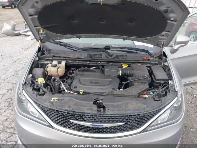 2C4RC1BG1LR279600 Chrysler Pacifica Touring L