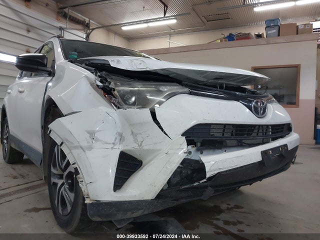 Toyota RAV4 LE 2016 JTMBFREV2GJ096024 Image 6