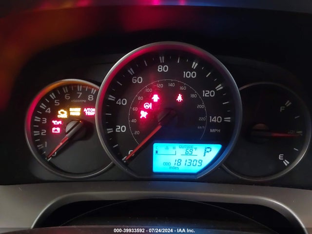 Toyota RAV4 LE 2016 JTMBFREV2GJ096024 Image 7