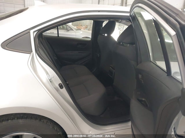 Toyota COROLLA LE 2022 JTDEPMAE6N3006619 Image 8