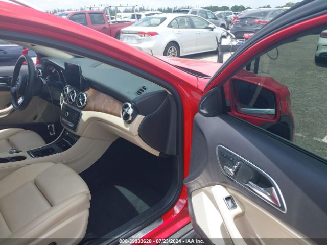 WDCTG4EB3JJ502663 Mercedes-Benz GLA 250