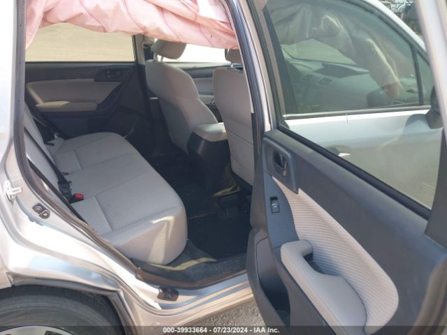 JF2SJAEC0JH506706 Subaru Forester 2.5i Premium