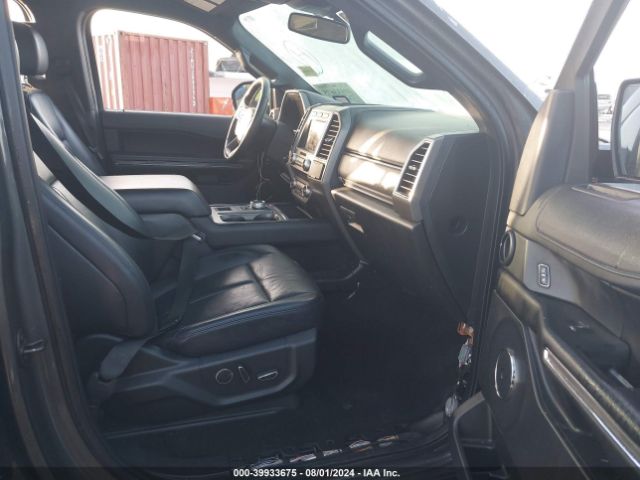 1FMJU1HT3KEA48610 Ford Expedition Xlt