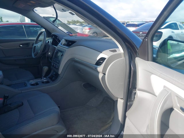 Chevrolet Traverse Ls 2017 1GNKRFKD2HJ173582 Image 5
