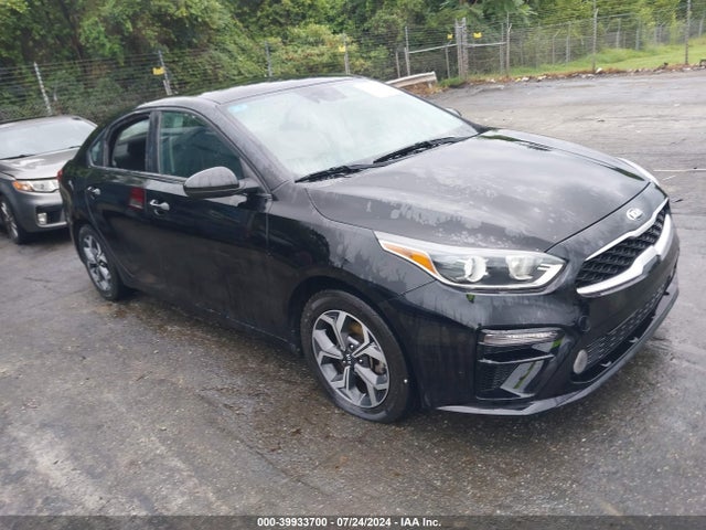 2019 3KPF24AD4KE051945 main image