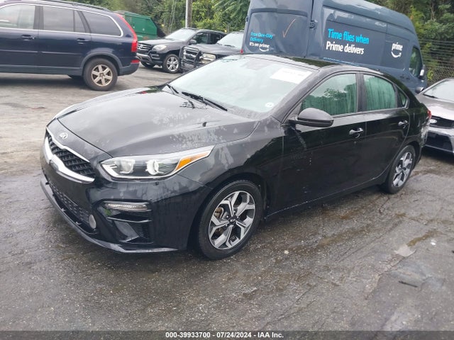KIA Forte Lxs 2019 3KPF24AD4KE051945 Image 2