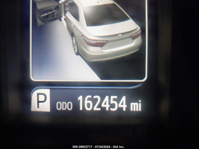 4T1BF1FK0FU932735 Toyota CAMRY XLE