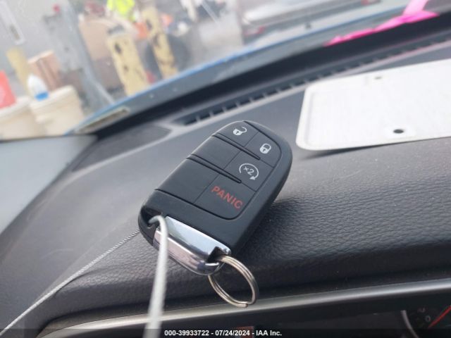 3C4NJDAB7JT284449 Jeep Compass Sport