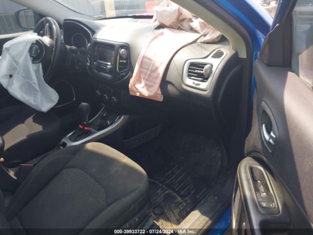 3C4NJDAB7JT284449 Jeep Compass Sport