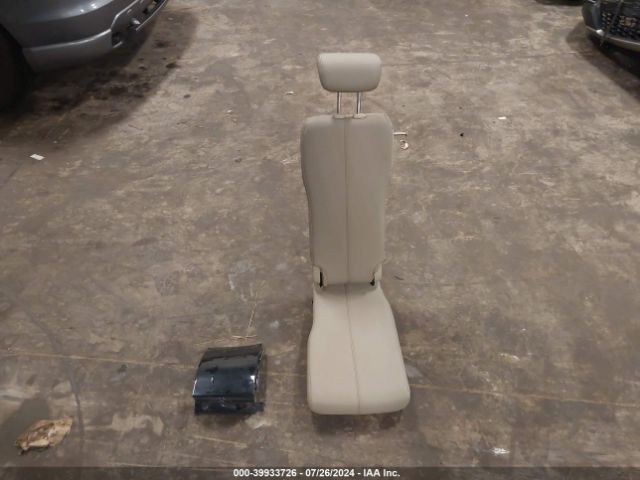 5TDYZ3DC6HS812619 Toyota Sienna Xle 8 Passenger