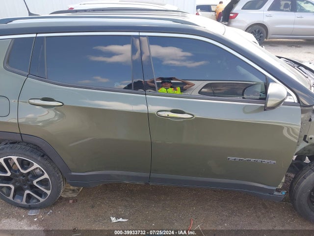 3C4NJCCB8JT488524 Jeep Compass Limited Fwd