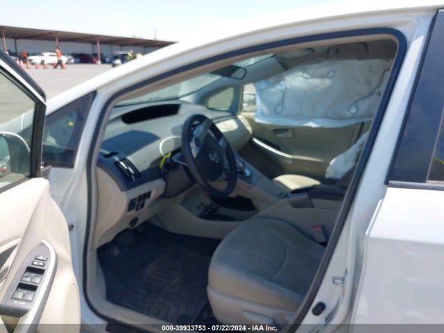 Toyota Prius Three 2014 JTDKN3DU9E1778176 Image 5