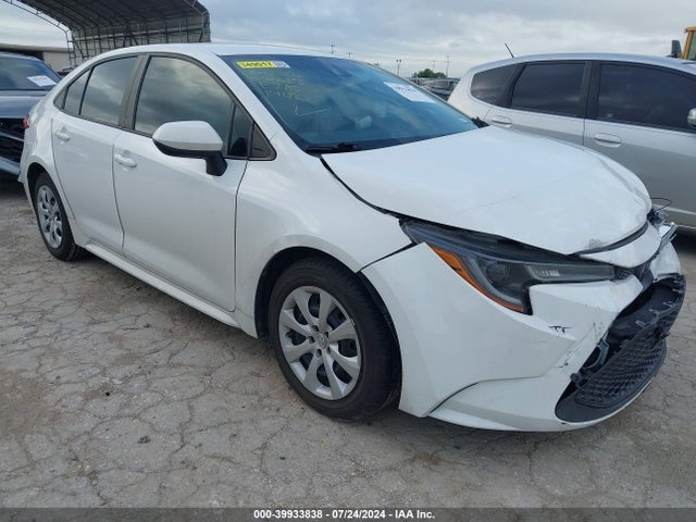 Toyota COROLLA LE 2020 5YFEPRAE8LP141862 головне зображення