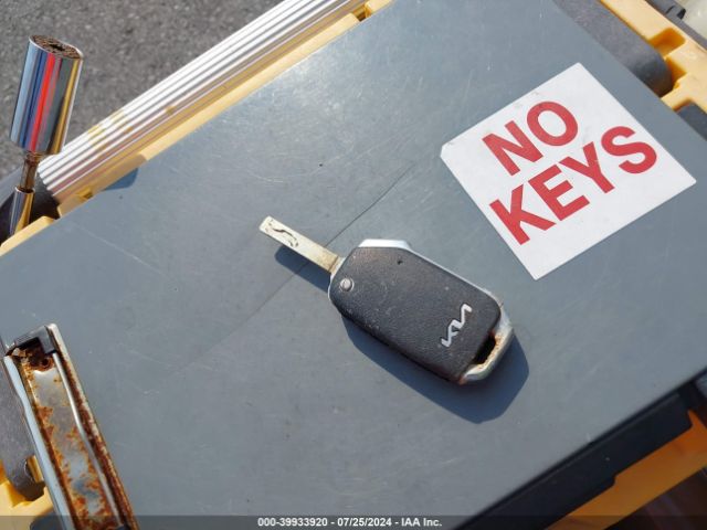 5XYRG4LC7NG116023 KIA SORENTO LX