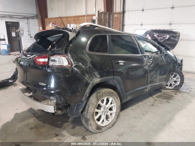 1C4PJMCS9FW614891 Jeep Cherokee Latitude