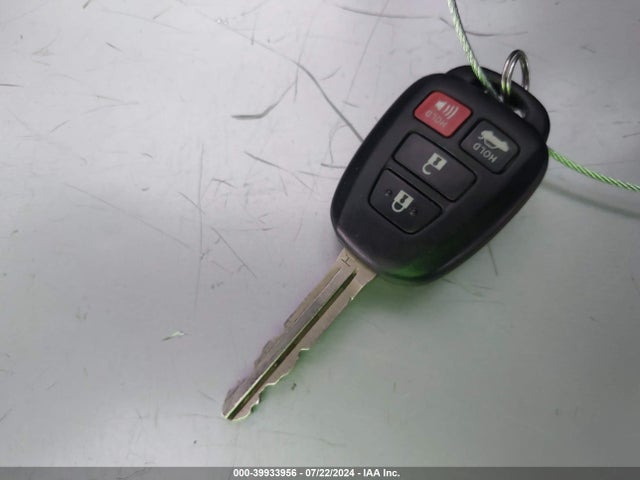 Toyota COROLLA LE 2015 5YFBURHE1FP223471 Image 11