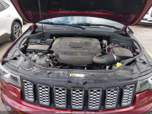 1C4RJEAG4JC158807 Jeep Grand Cherokee Altitude 4x2