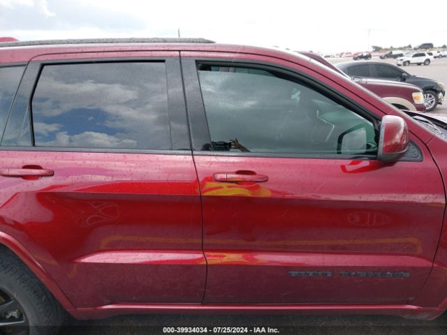 1C4RJEAG4JC158807 Jeep Grand Cherokee Altitude 4x2