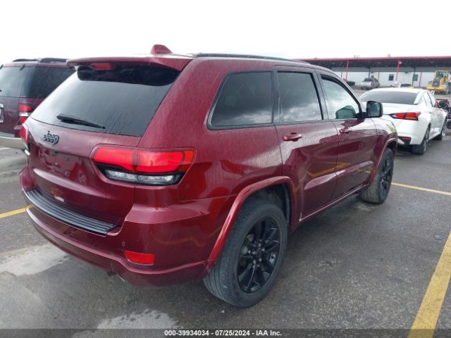 1C4RJEAG4JC158807 Jeep Grand Cherokee Altitude 4x2