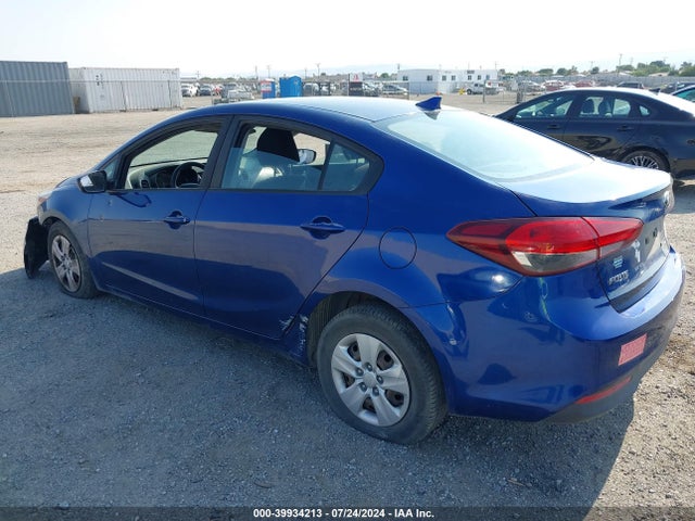 KIA FORTE LX 2017 3KPFK4A75HE138840 Image 3