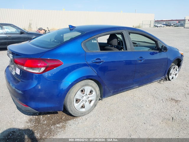 KIA FORTE LX 2017 3KPFK4A75HE138840 Image 4